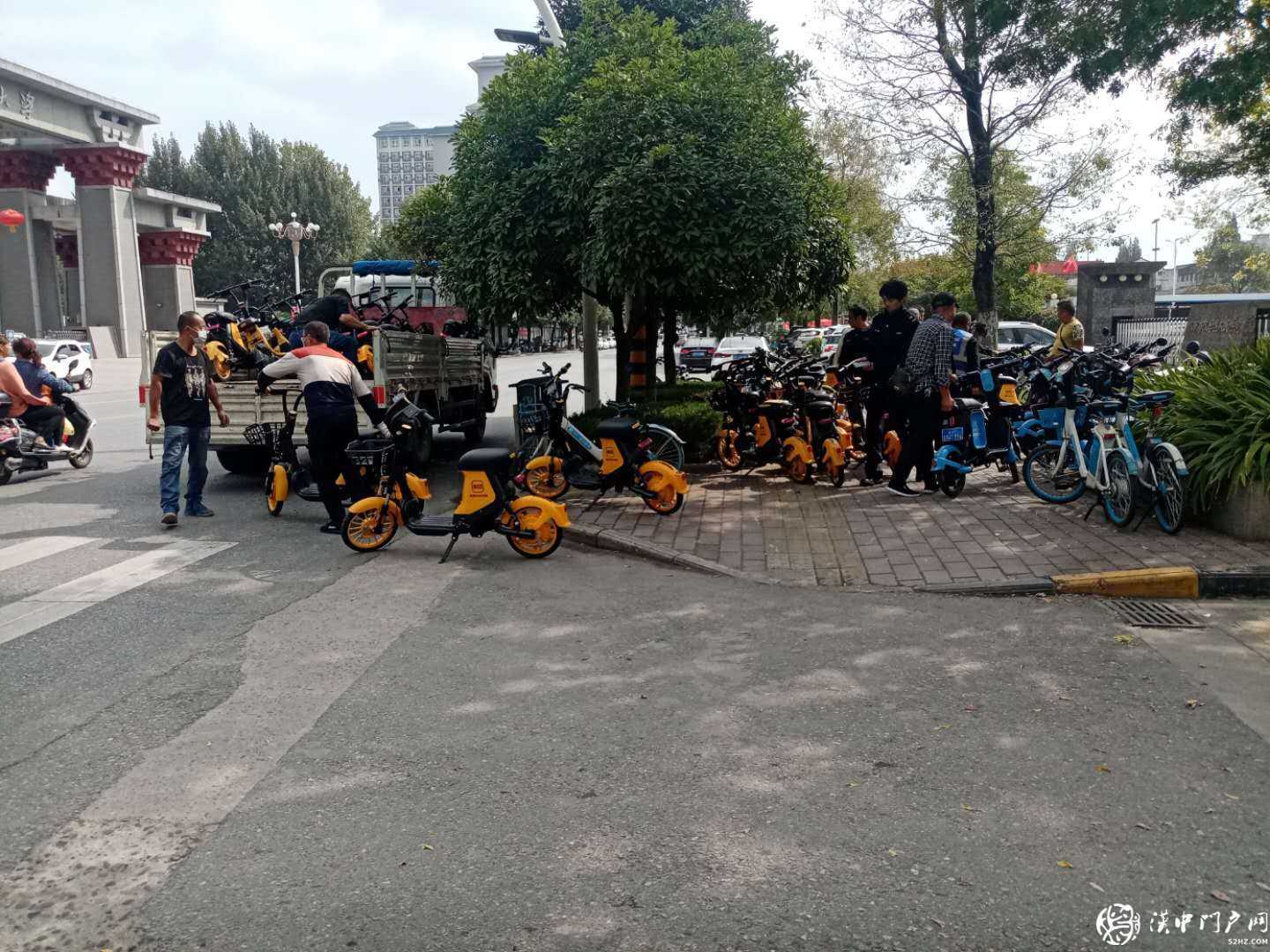 漢臺區東關街道辦事處 開展“共享單車、共享文明”整治行動