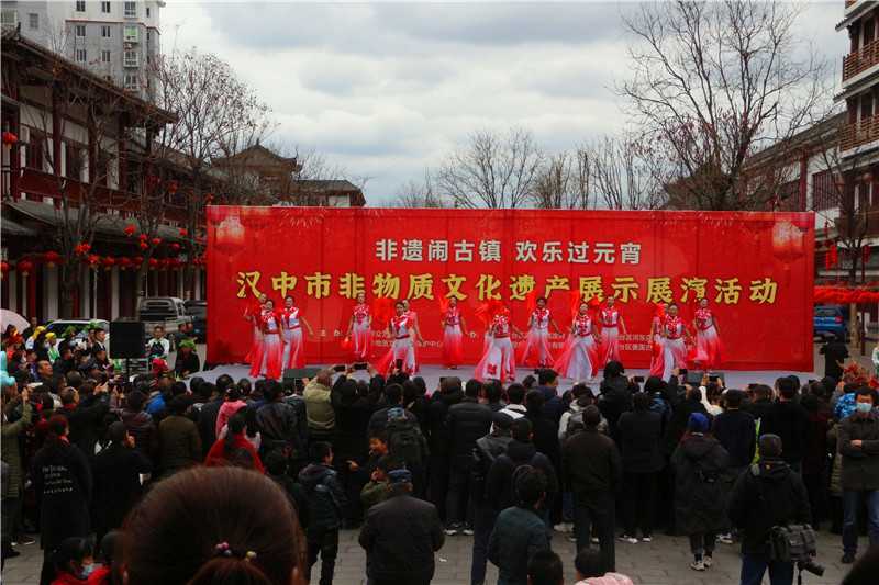 非遺鬧古鎮 歡樂過元宵！這個元宵熱鬧非凡……