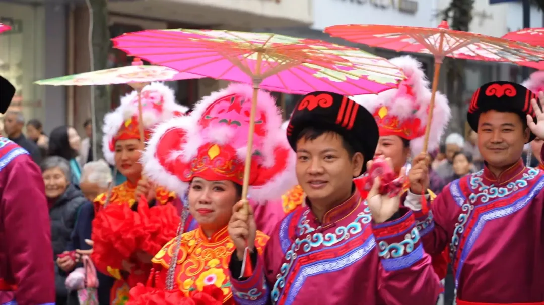 寧強(qiáng)“情定羌州·緣來是你”大型羌族集體婚禮浪漫開啟