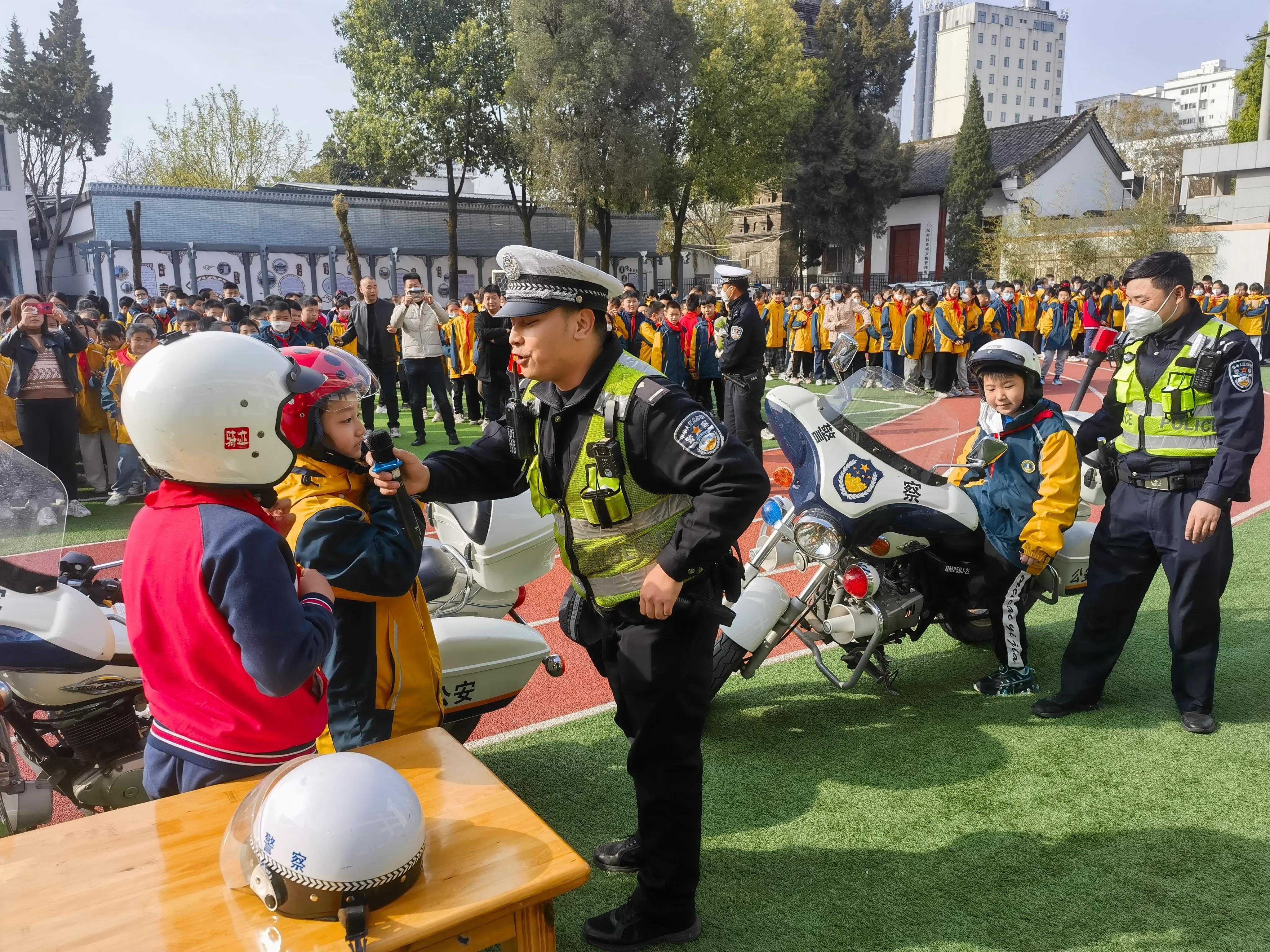 【全國中小學生安全教育日】漢中交警一大隊開講啦！