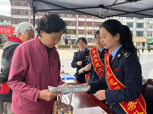 李振峰：縱橫正有凌云筆——讀朱軍長篇小說《藍色經(jīng)緯》